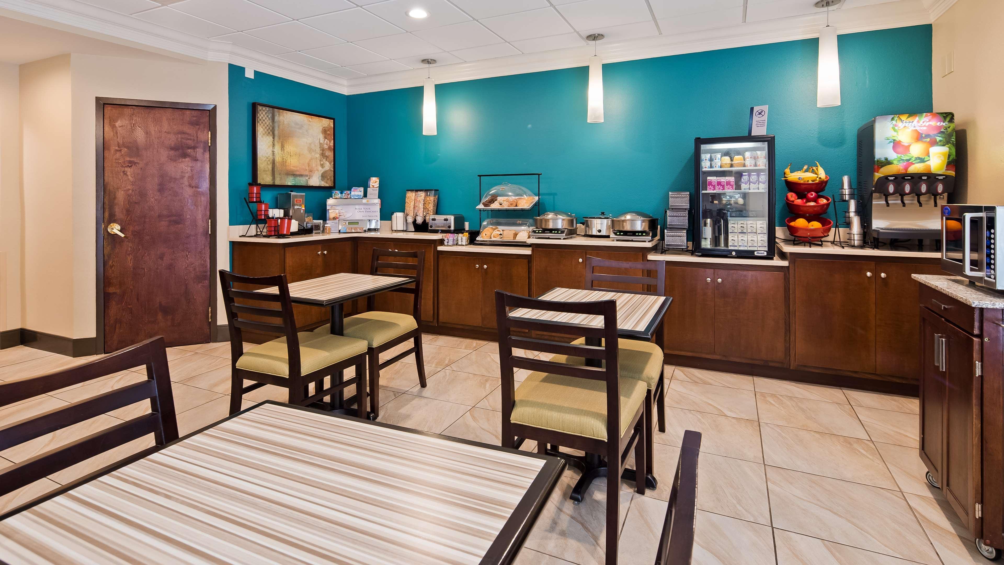 Best Western Eagles Inn Morehead Exterior photo