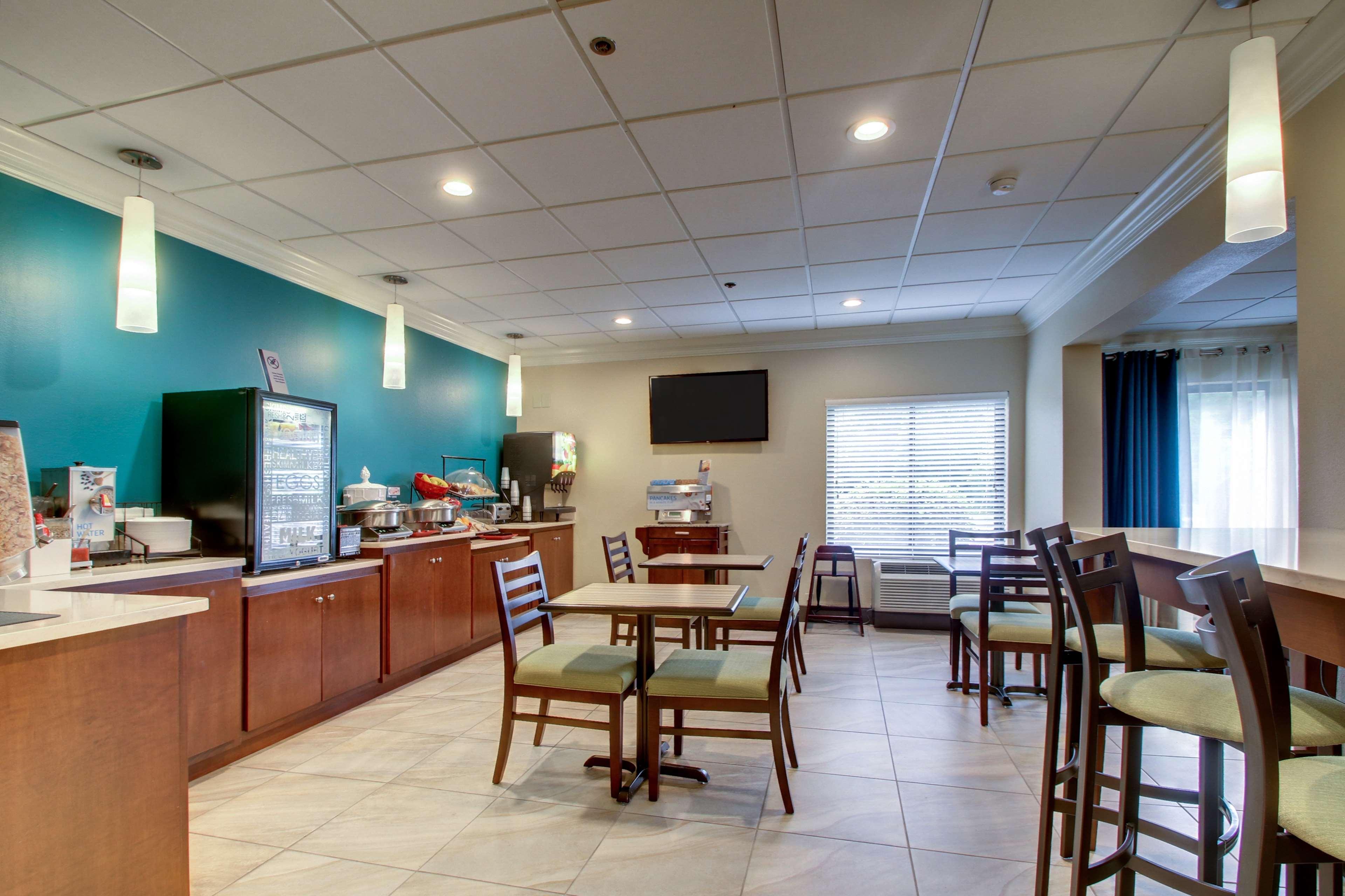 Best Western Eagles Inn Morehead Exterior photo