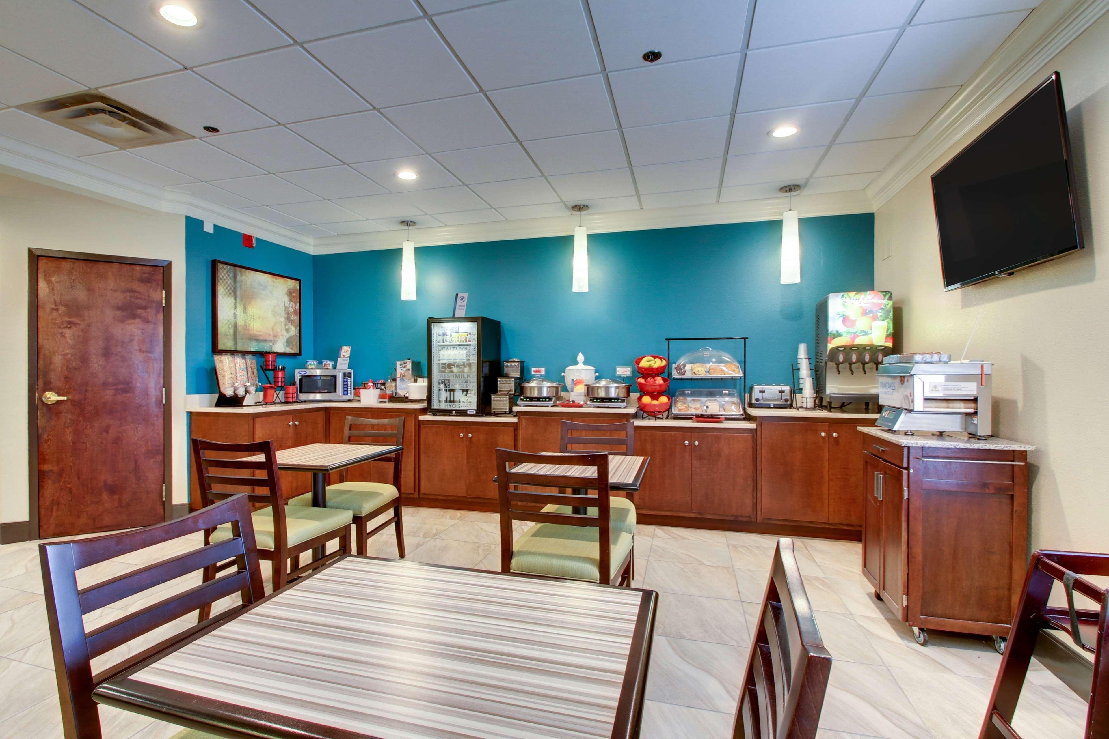 Best Western Eagles Inn Morehead Exterior photo