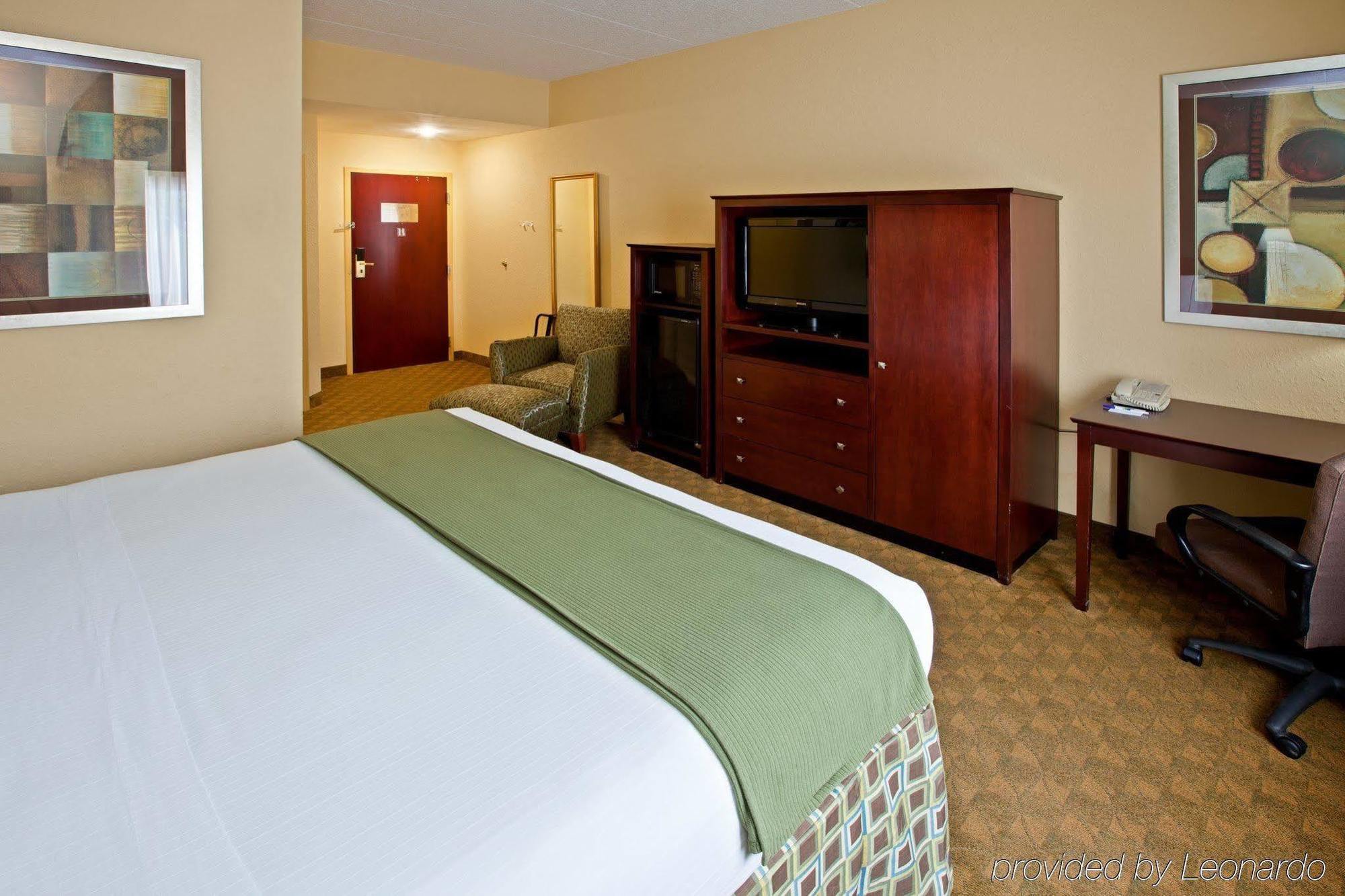 Best Western Eagles Inn Morehead Room photo